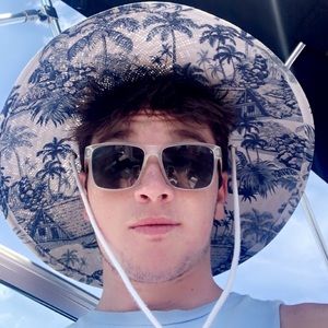 Meet your Posher, Michael